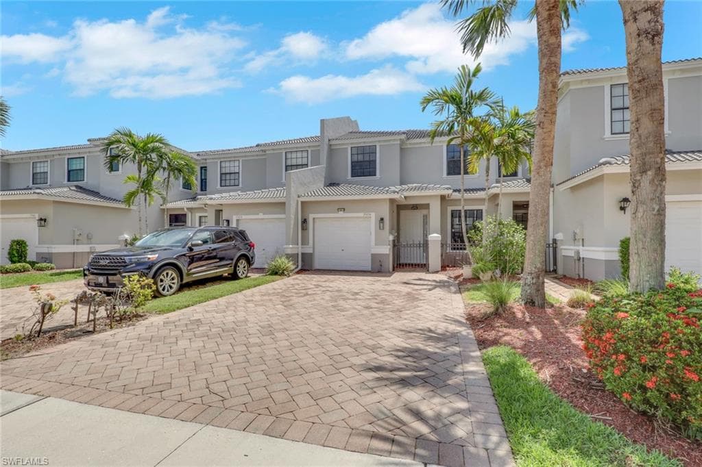 15454 Summit Place CIR 125-1