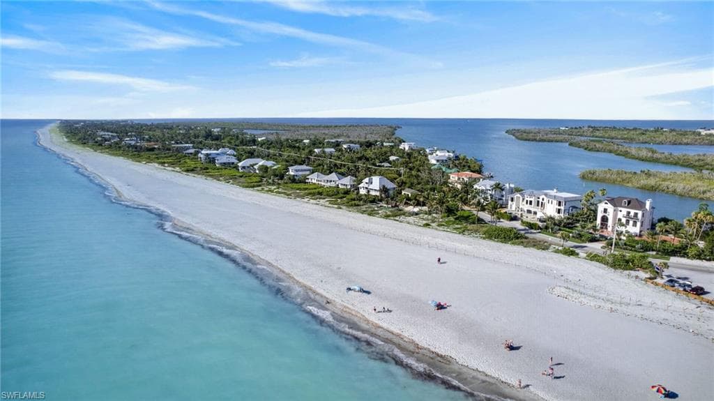 17201 Captiva DR-41