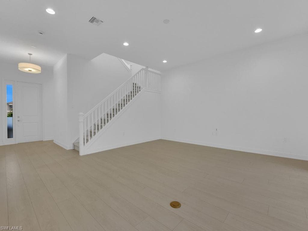 20581 Fair Oak LN-17
