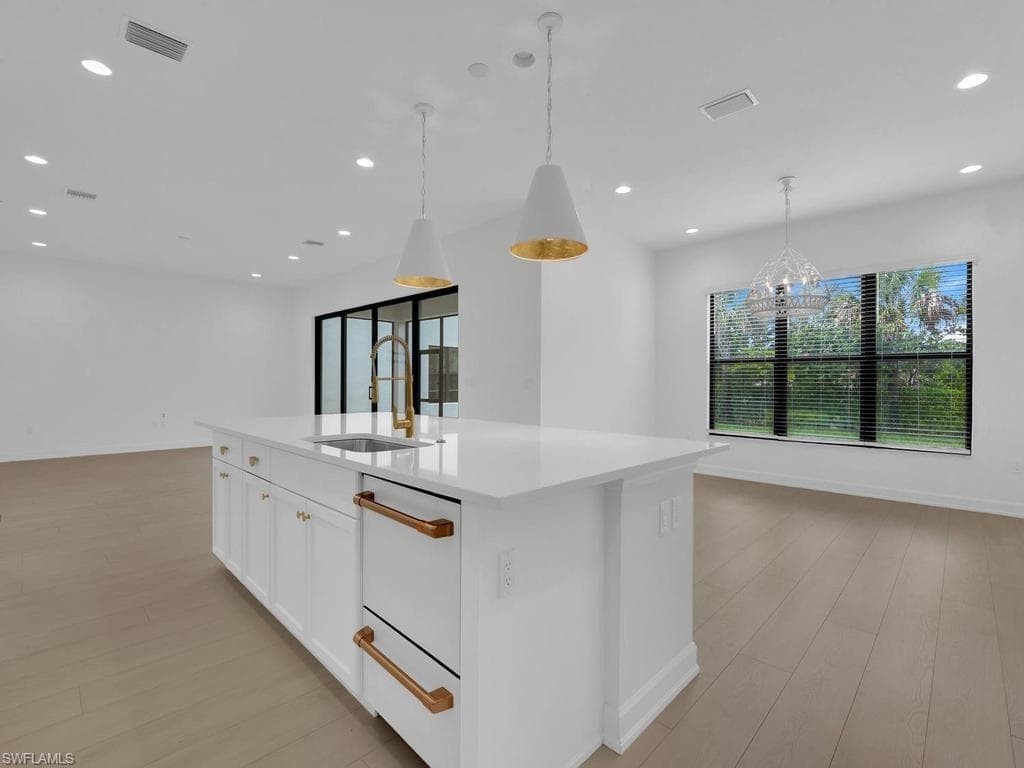 20581 Fair Oak LN-12