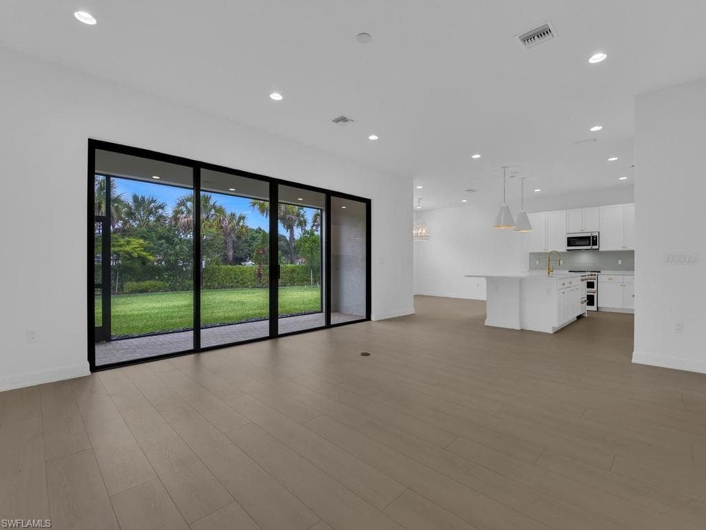 20581 Fair Oak LN-5
