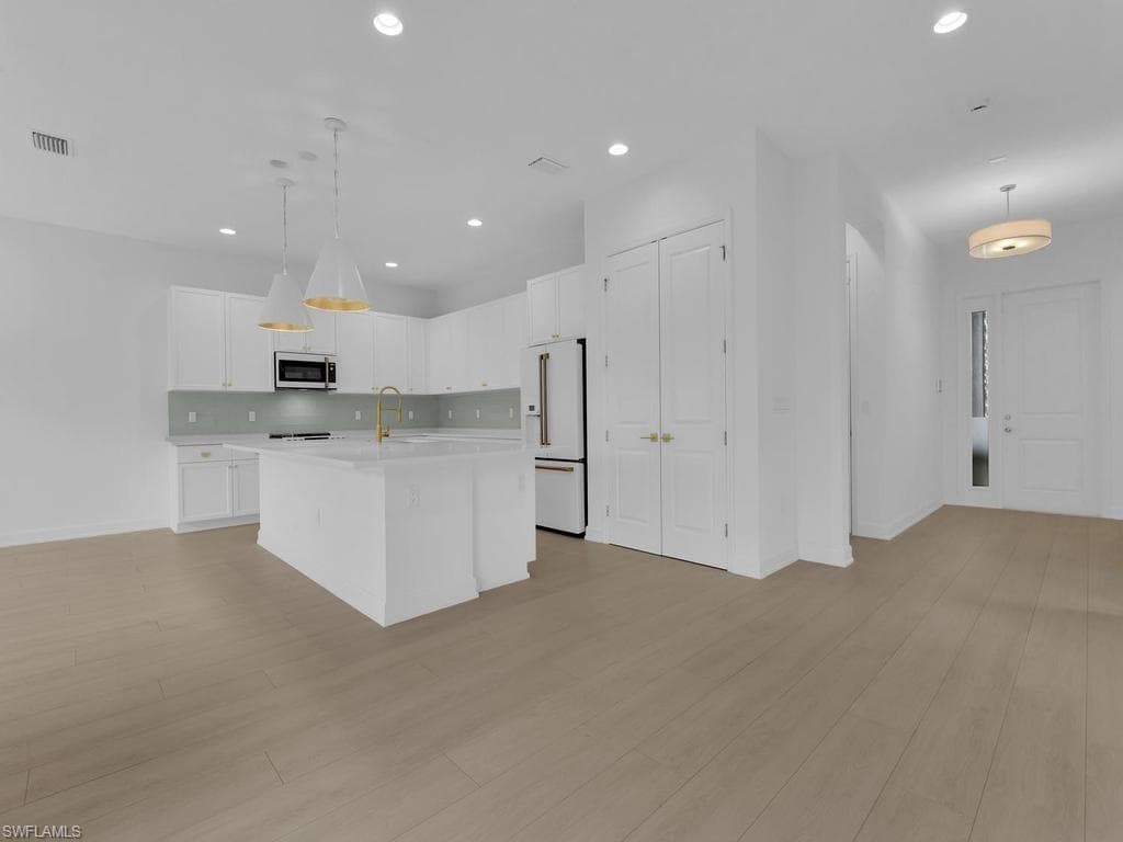 20581 Fair Oak LN-4
