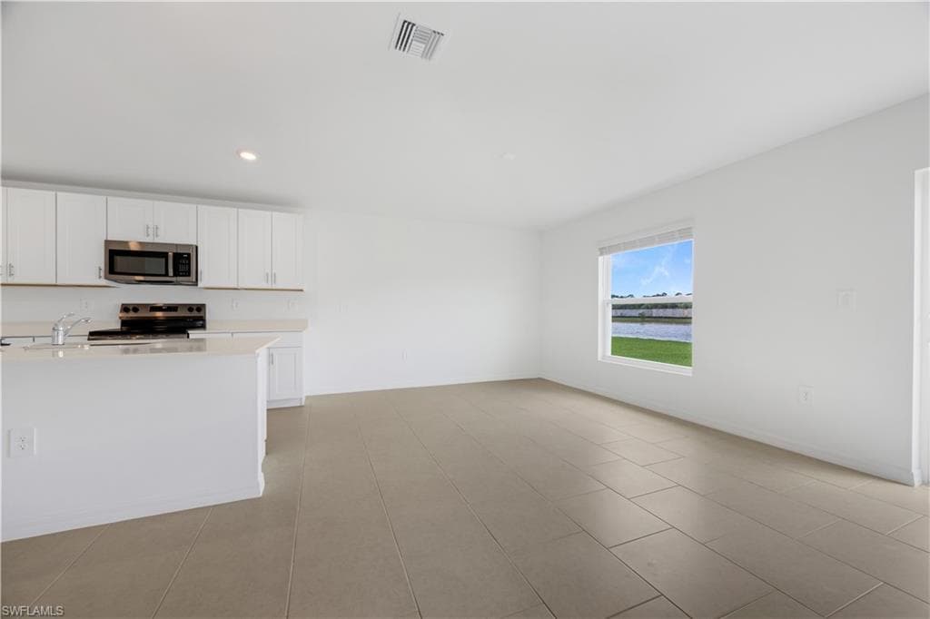 17158 Pompeii WAY-16