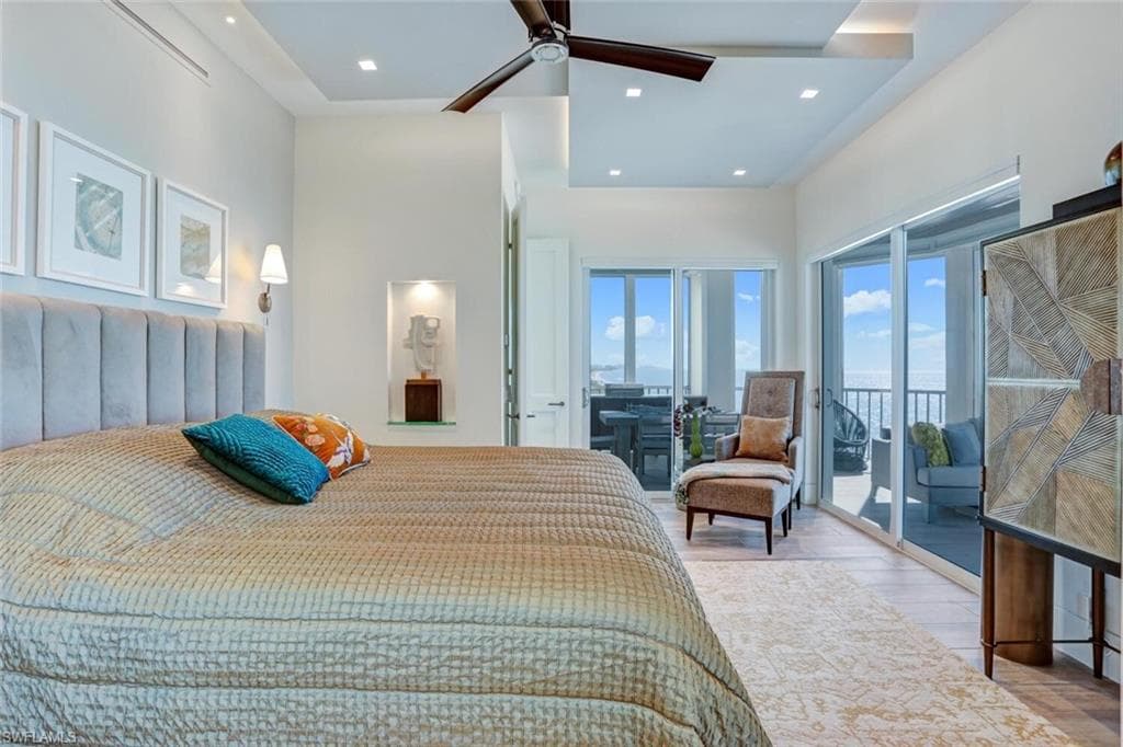 255 Barefoot Beach BLVD 4-24