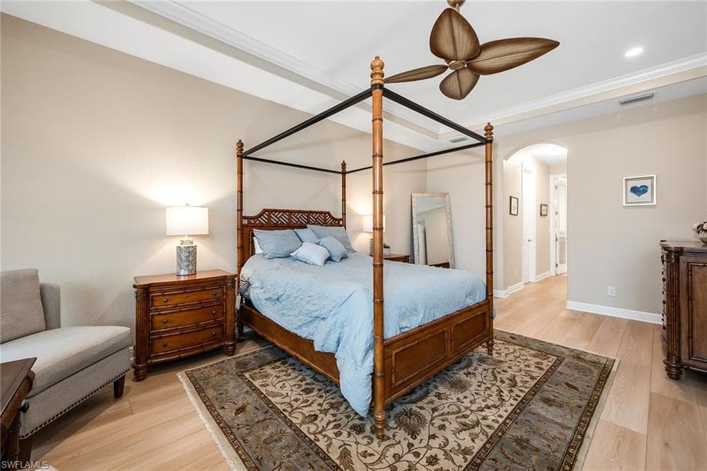 23255 Sanabria LOOP-18