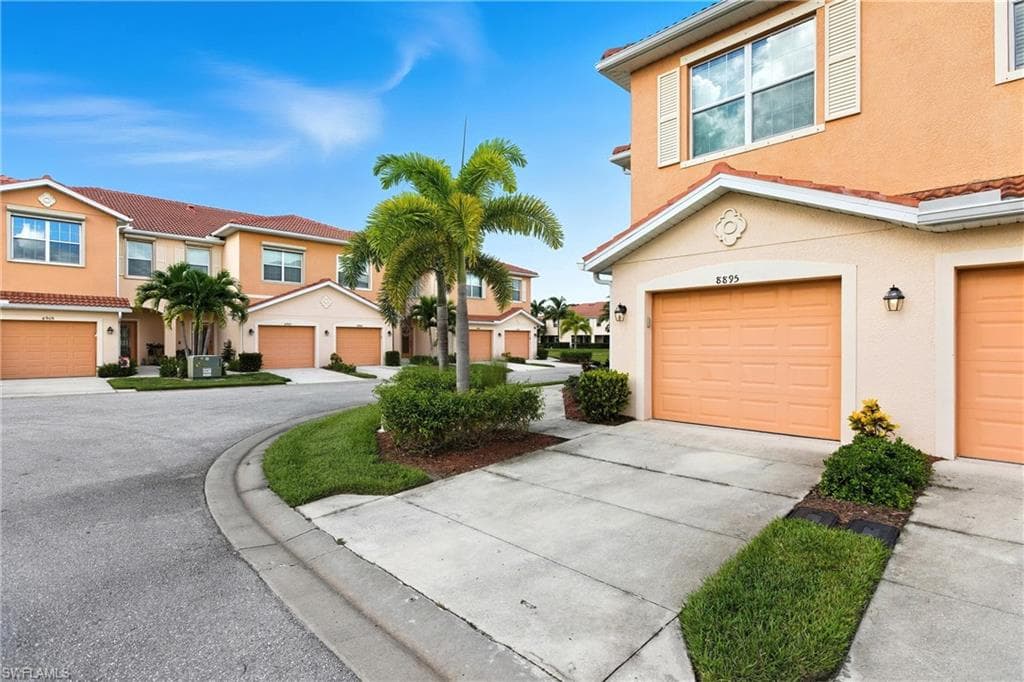8895 Via Isola CT-2