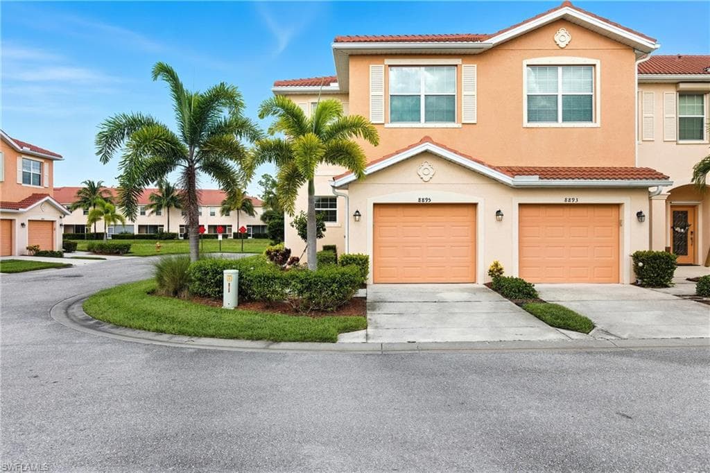 8895 Via Isola CT-1