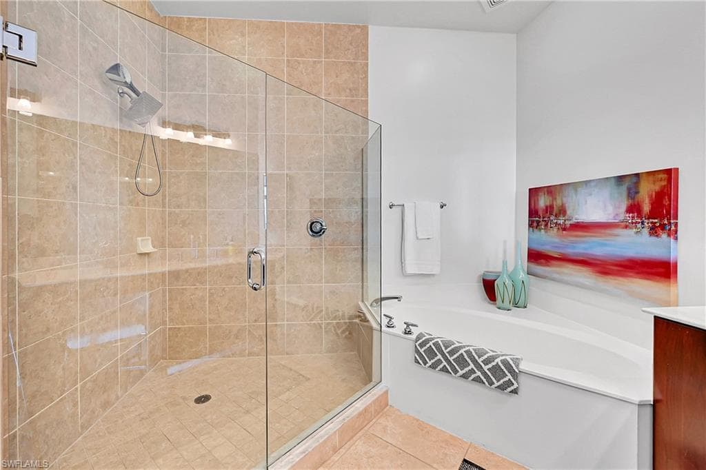 2797 1st ST 2202-17