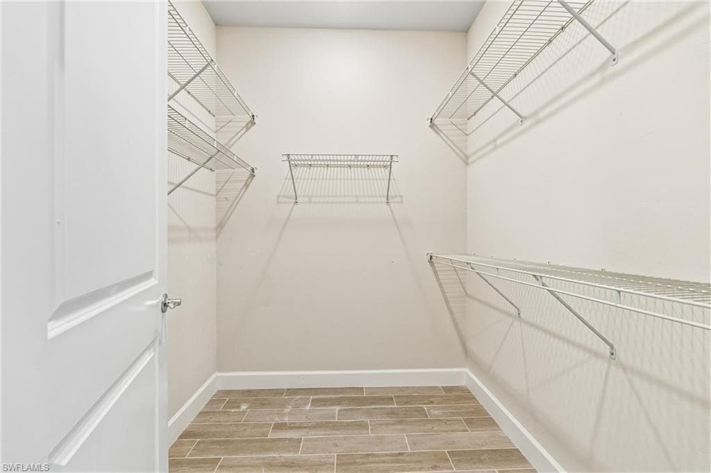 2244 Yellowfin CIR-13
