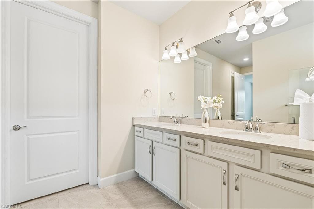 2244 Yellowfin CIR-15