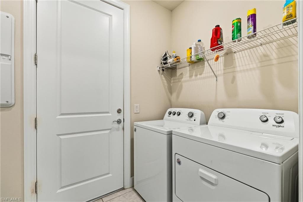 2244 Yellowfin CIR-21