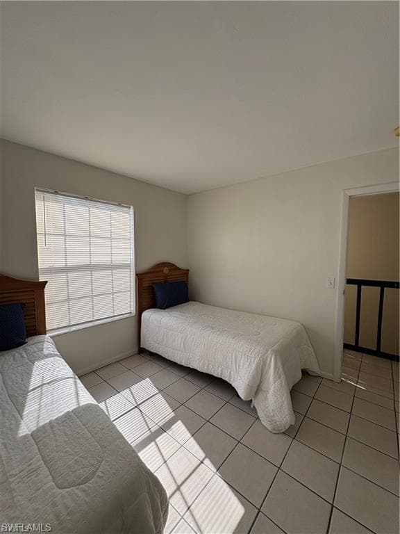 1005 SW 48th TER 8-27