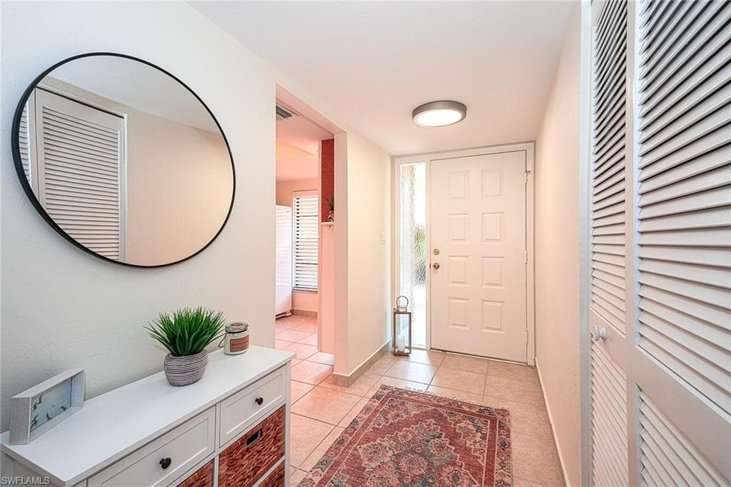 135 Cypress WAY E C-10