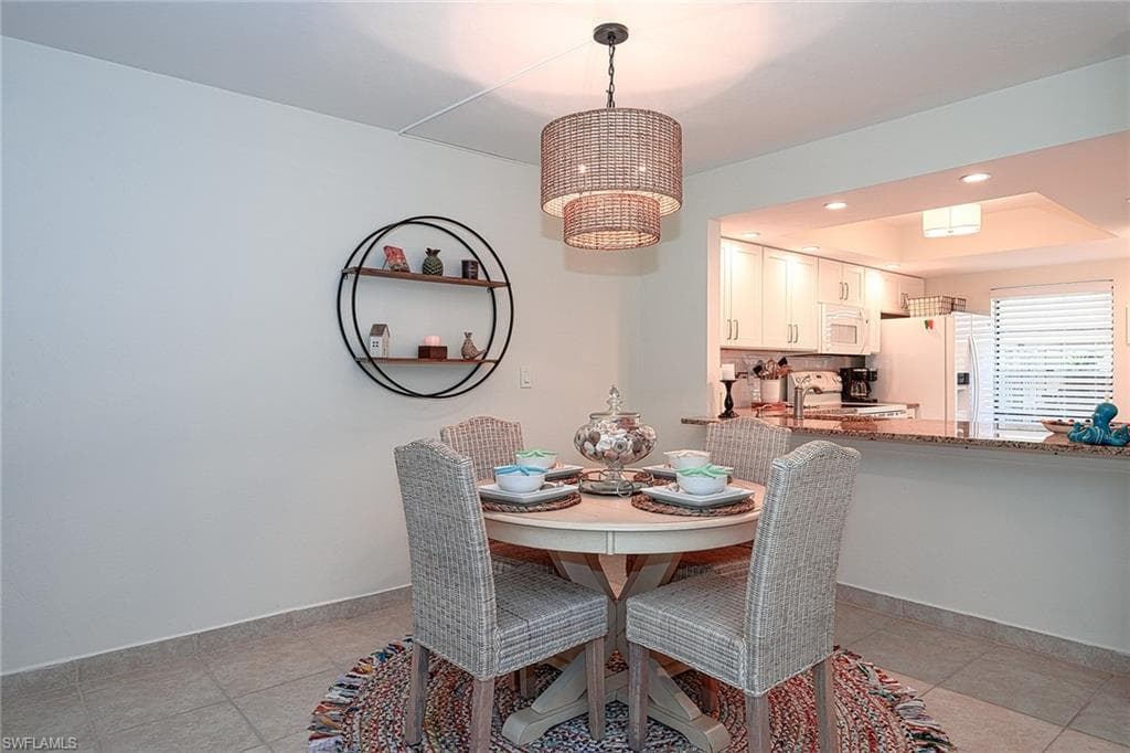 135 Cypress WAY E C-14
