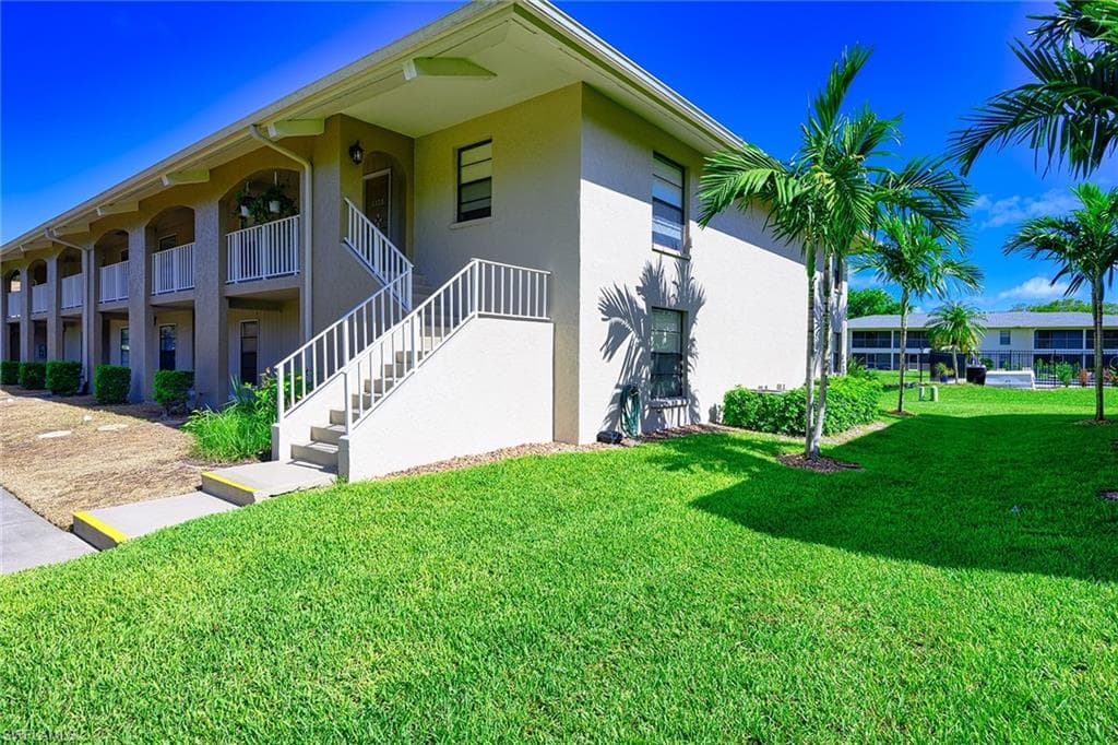 135 Cypress WAY E C-4