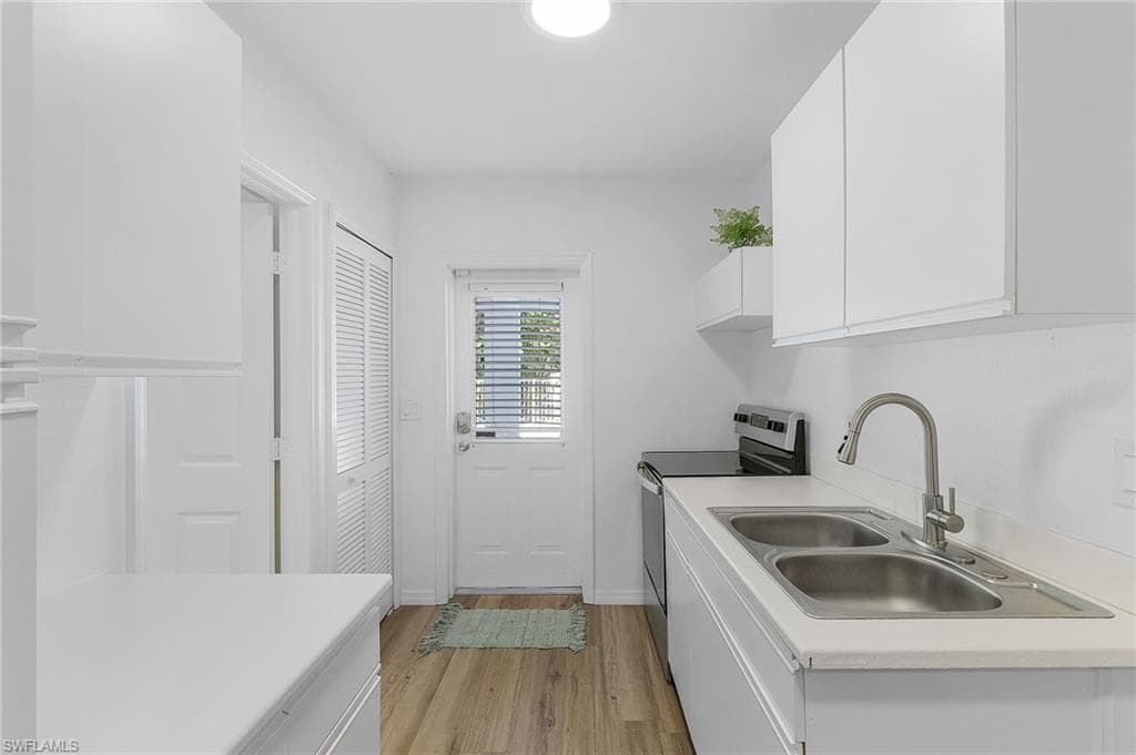 7380 Barrancas AVE-42