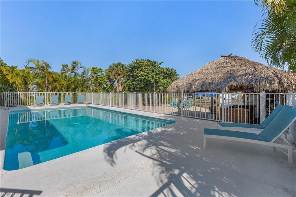 7380 Barrancas AVE-9