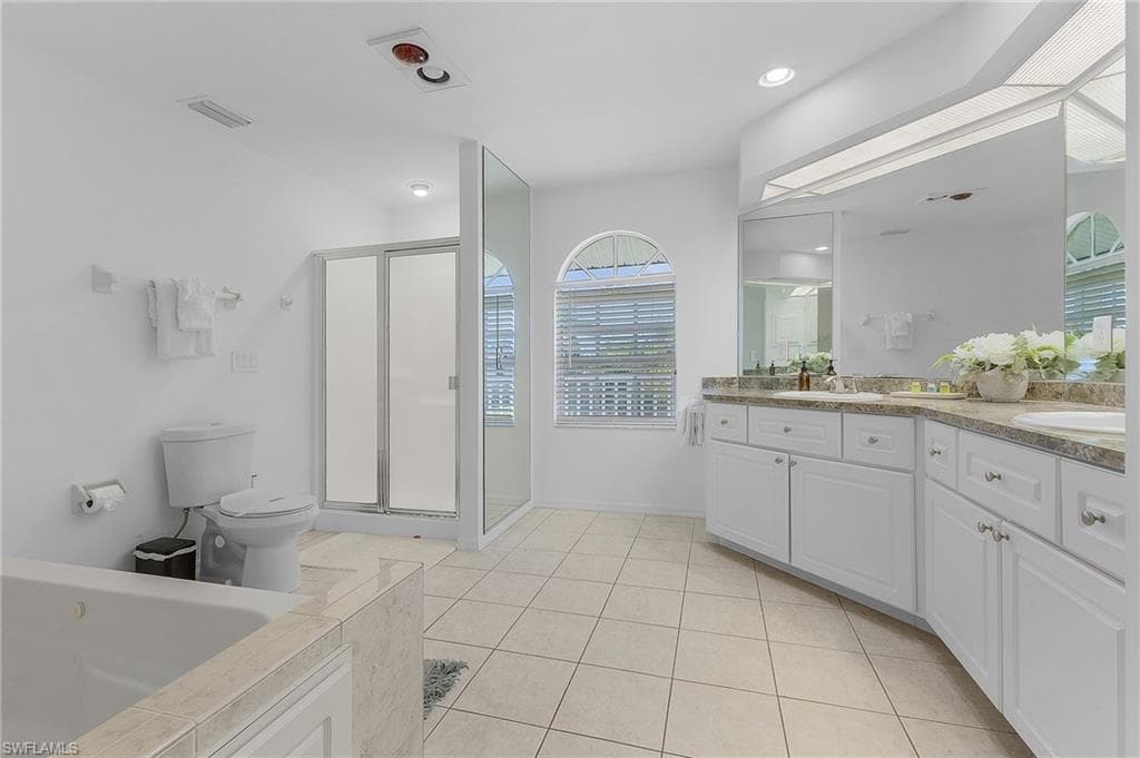 7380 Barrancas AVE-33