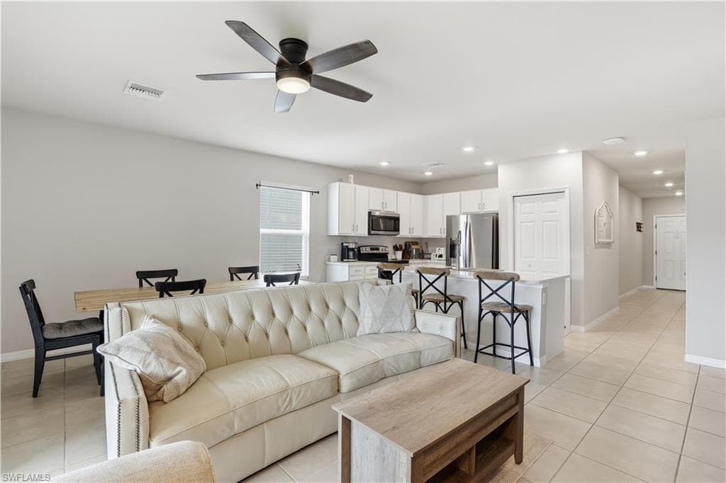 15054 Wildflower CIR-6