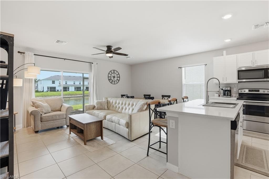 15054 Wildflower CIR-3