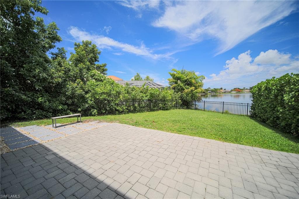 8355 Coral DR-32