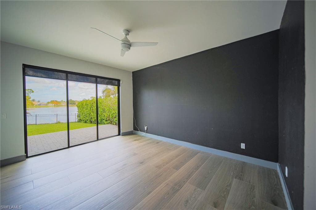 8355 Coral DR-11