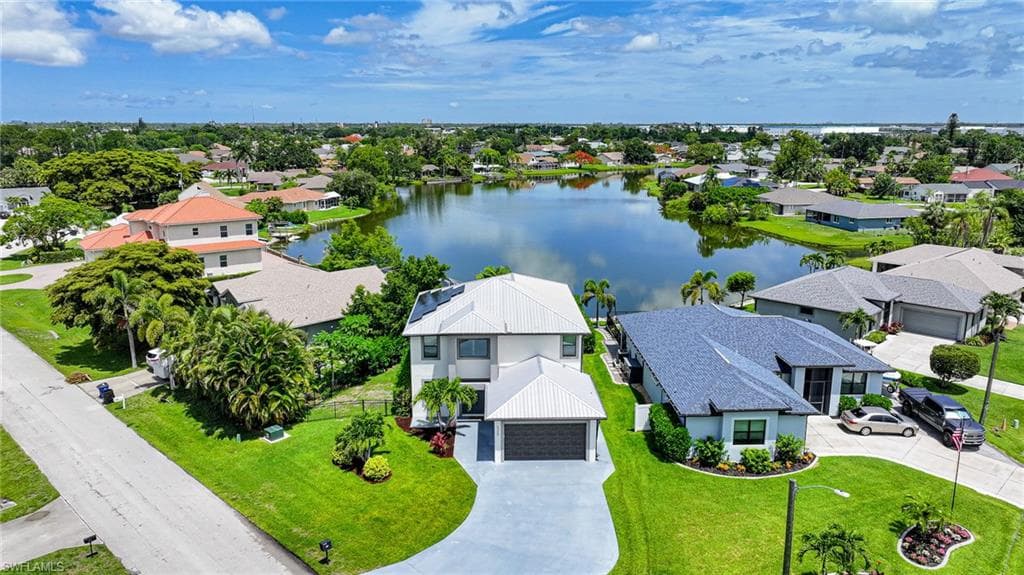 8355 Coral DR-4