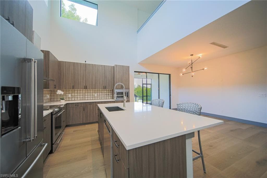 8355 Coral DR-8