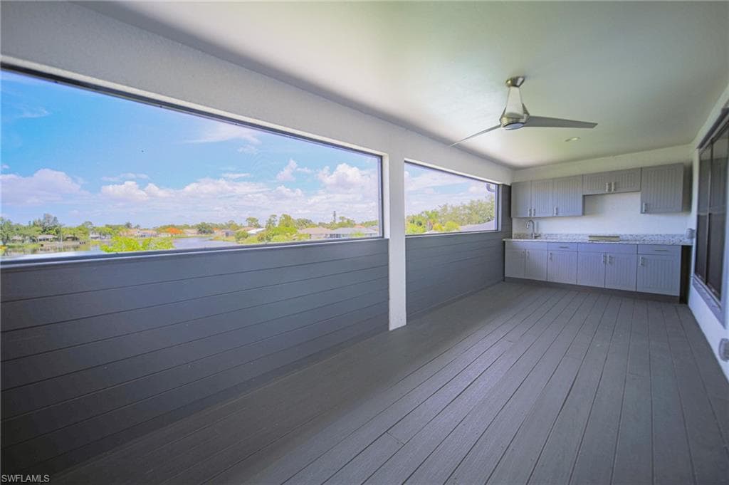 8355 Coral DR-25
