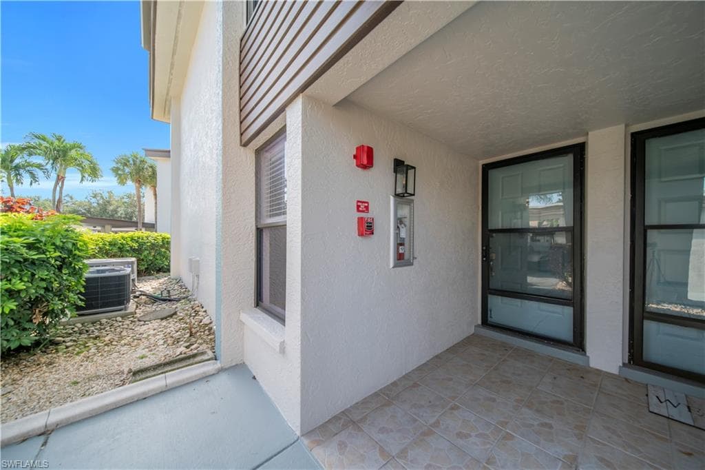 5790 Trailwinds DR 111-8