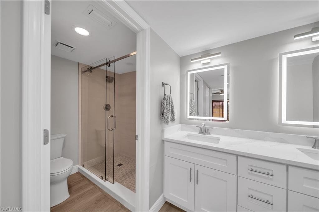 5790 Trailwinds DR 111-25