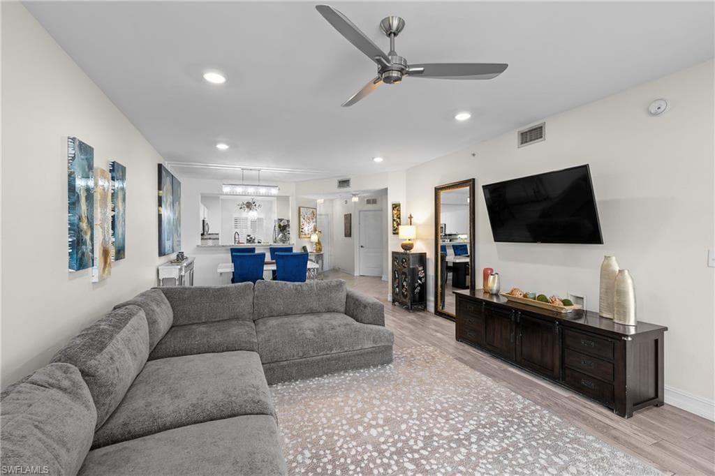 7812 Regal Heron CIR 103-16