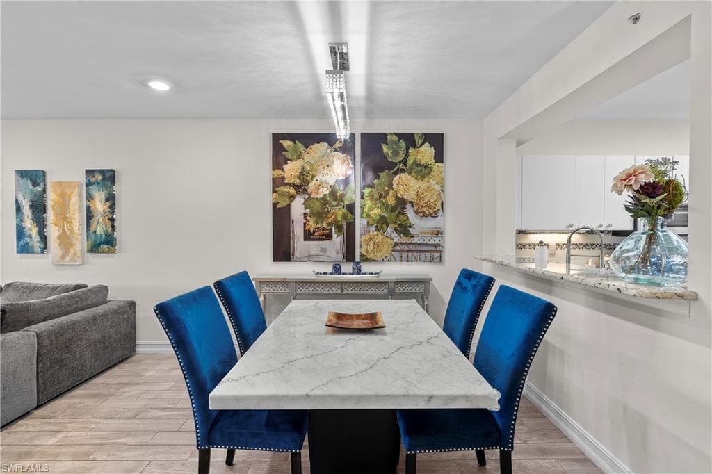 7812 Regal Heron CIR 103-11