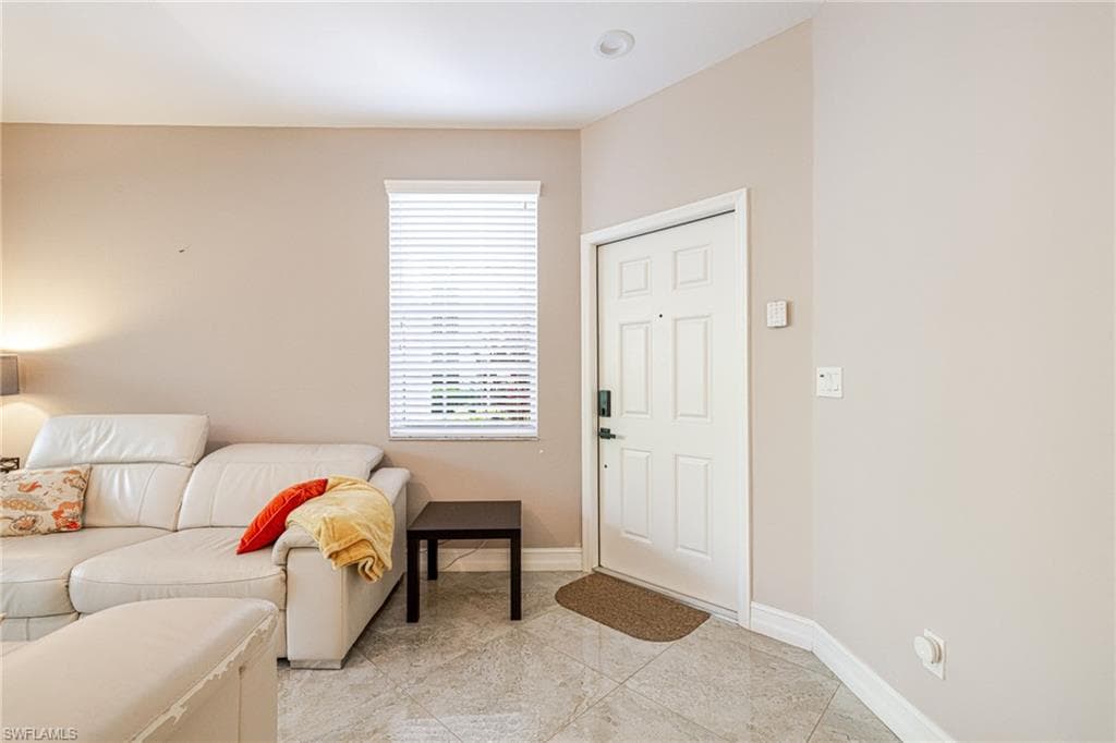 3735 Fieldstone BLVD 903-10