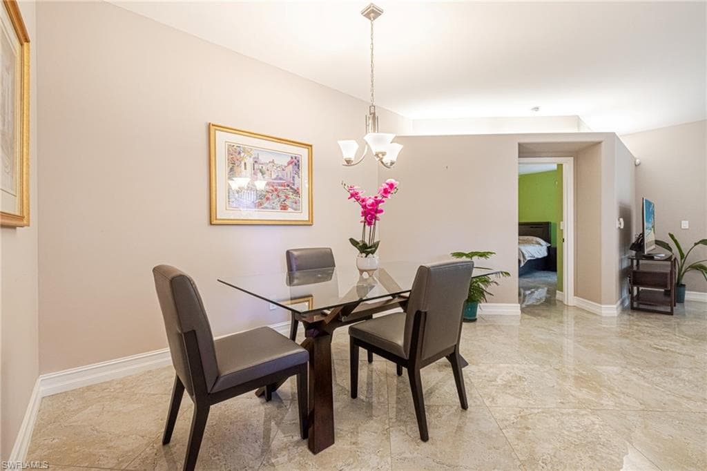 3735 Fieldstone BLVD 903-8