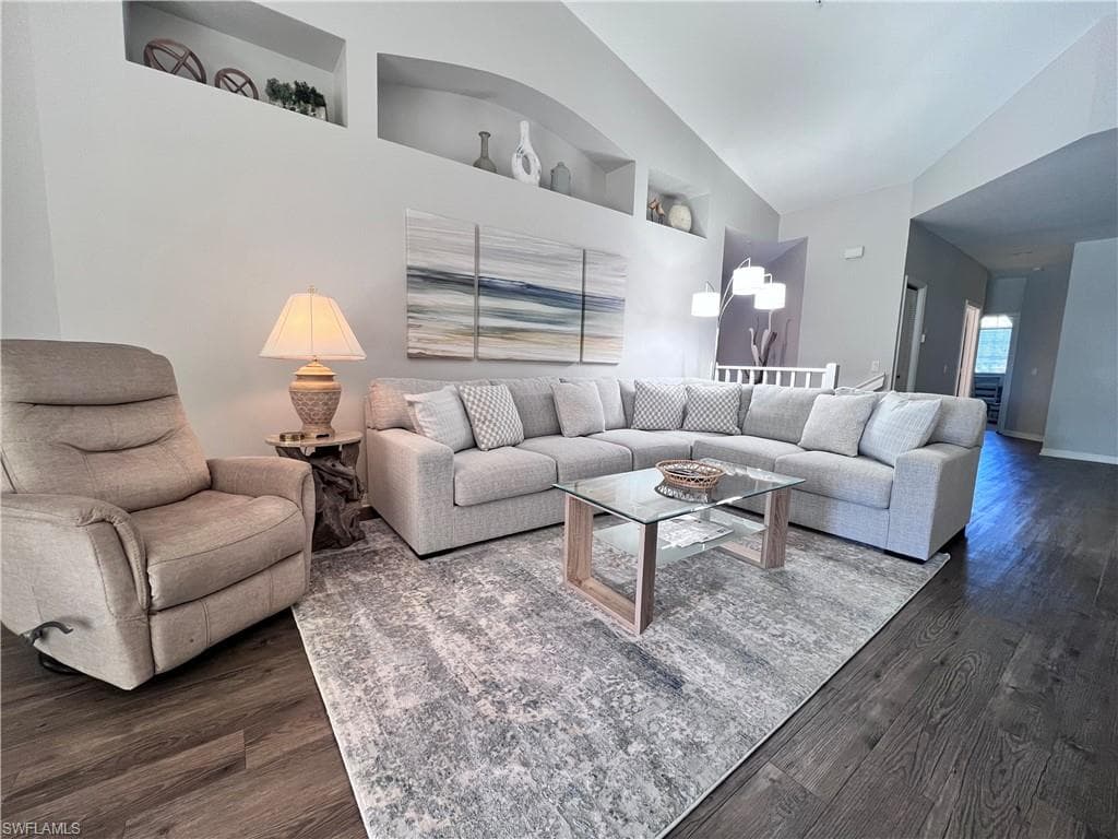 25240 PELICAN CREEK CIR 202-11