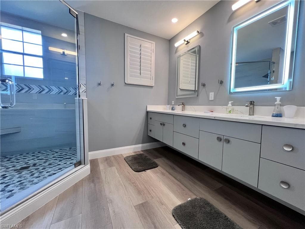 817 Regency Reserve CIR 3901-16