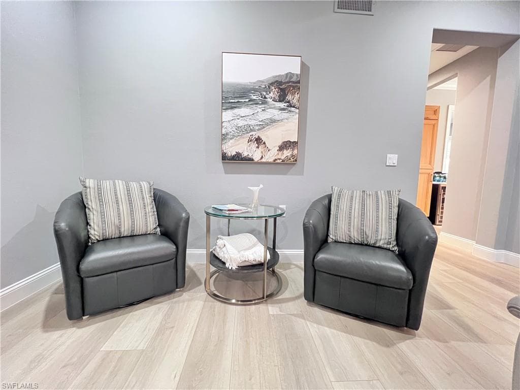 817 Regency Reserve CIR 3901-7