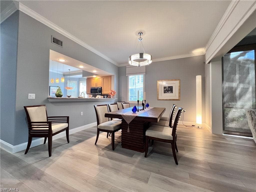 817 Regency Reserve CIR 3901-5