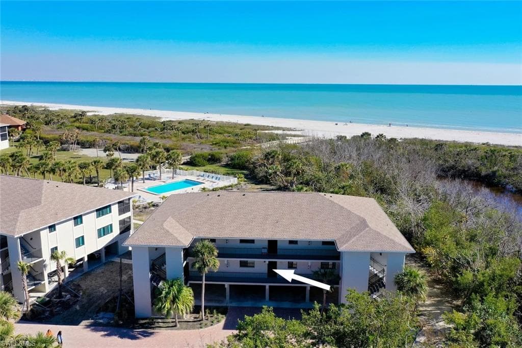 1919 Olde Middle Gulf DR 502-2