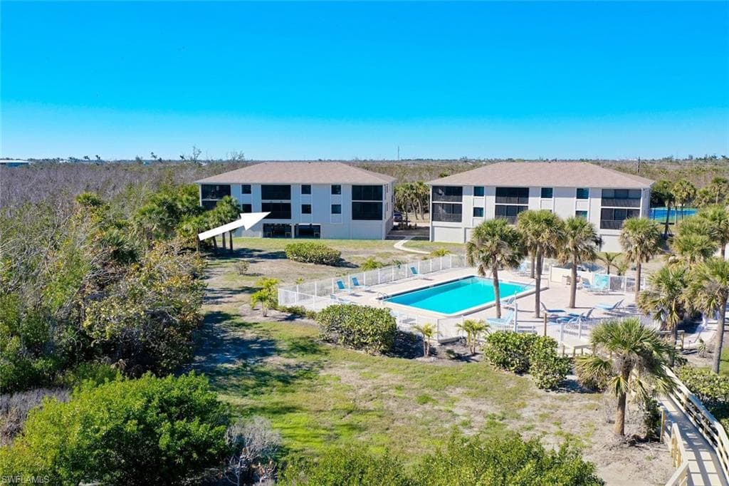 1919 Olde Middle Gulf DR 502-1