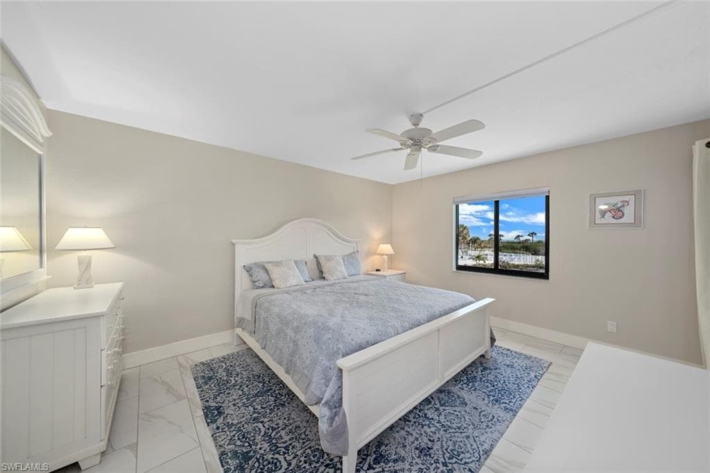 1919 Olde Middle Gulf DR 502-30