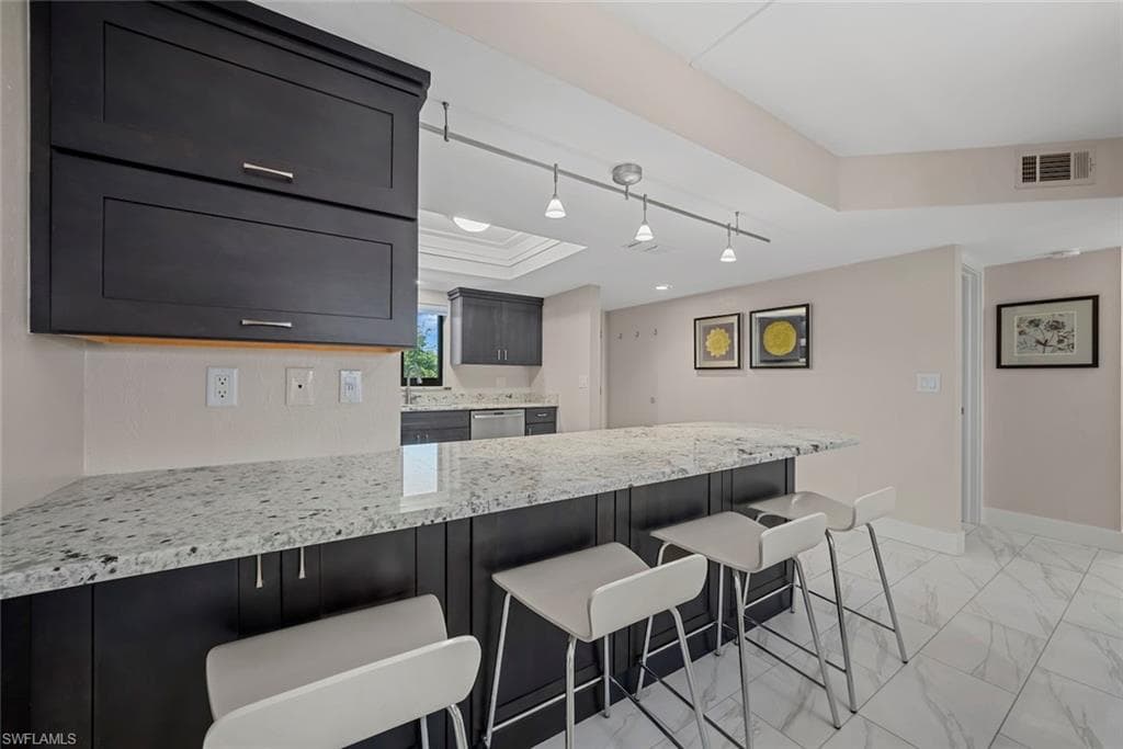 1919 Olde Middle Gulf DR 502-8