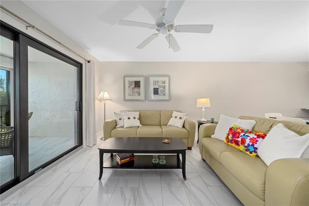 1919 Olde Middle Gulf DR 502-21