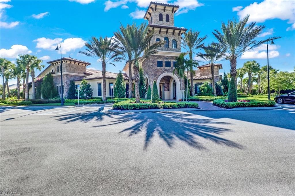 9469 Foxglove LN-42