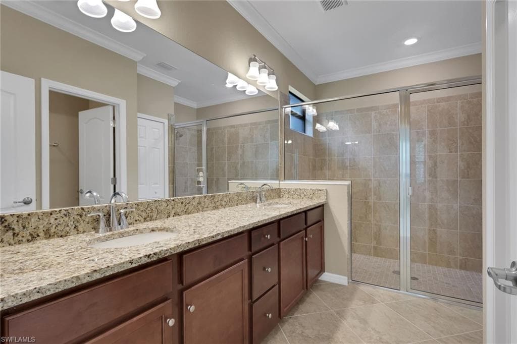 9469 Foxglove LN-16