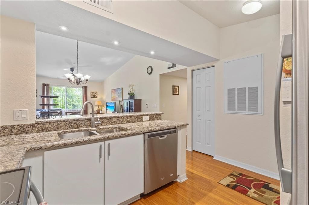 8288 Key Royal LN 1435-9