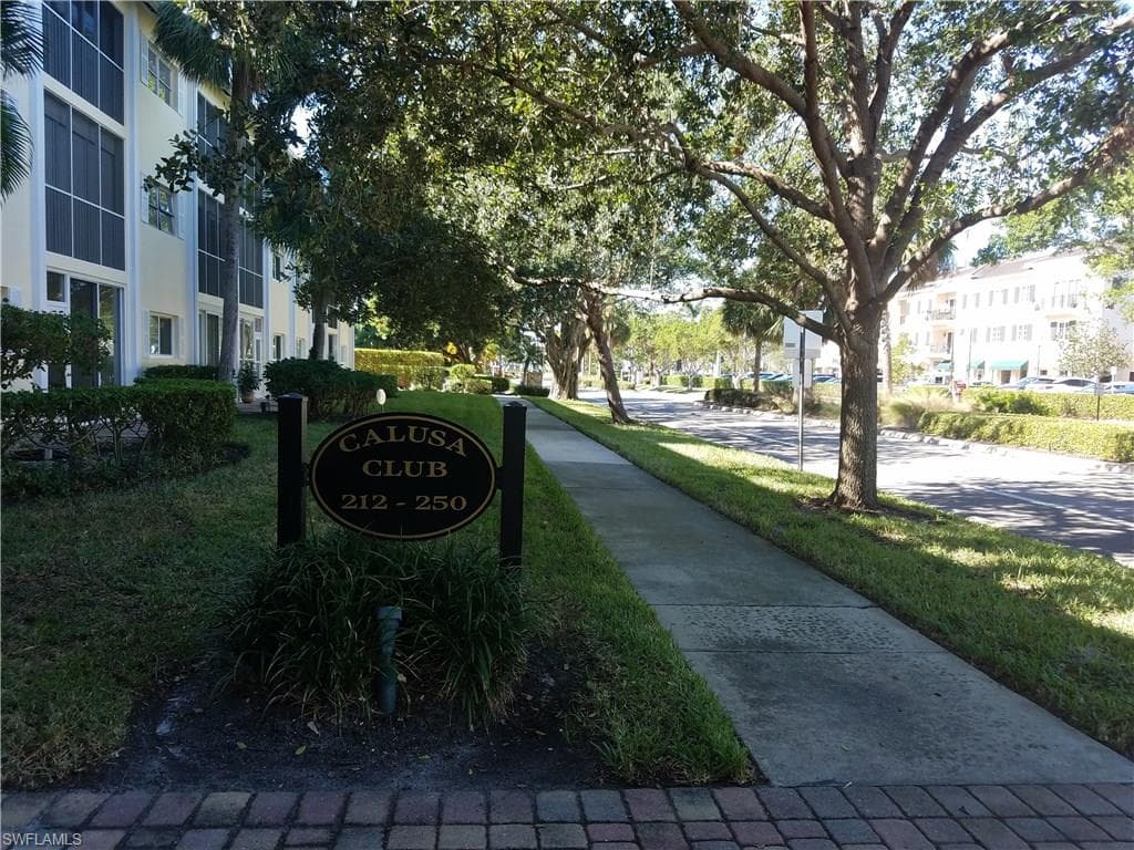 216 Banyan BLVD 216-2