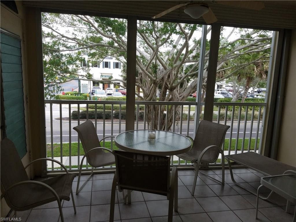 216 Banyan BLVD 216-8