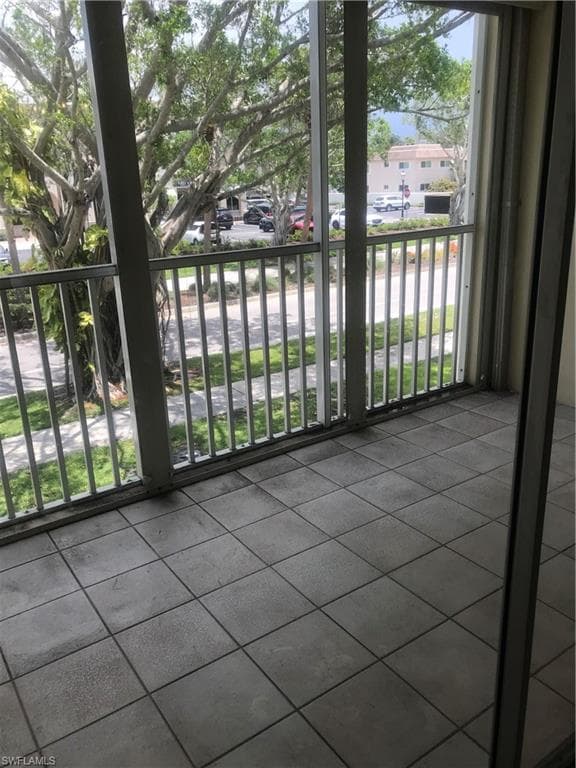 216 Banyan BLVD 216-21